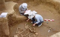 二里头已发现74年 西方为何仍否定夏朝 英国教授神论被考古证实