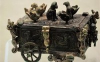 67年农民山洞捡到西周开水瓶 倒掉3000年美酒 只为当废铜卖点钱