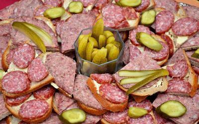 肘外翻是什么 肘外翻患者有什么饮食宜忌