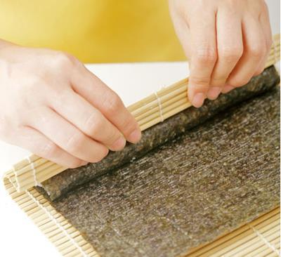 烹饪发烧友寿司怎么卷 日本寿司基础技法